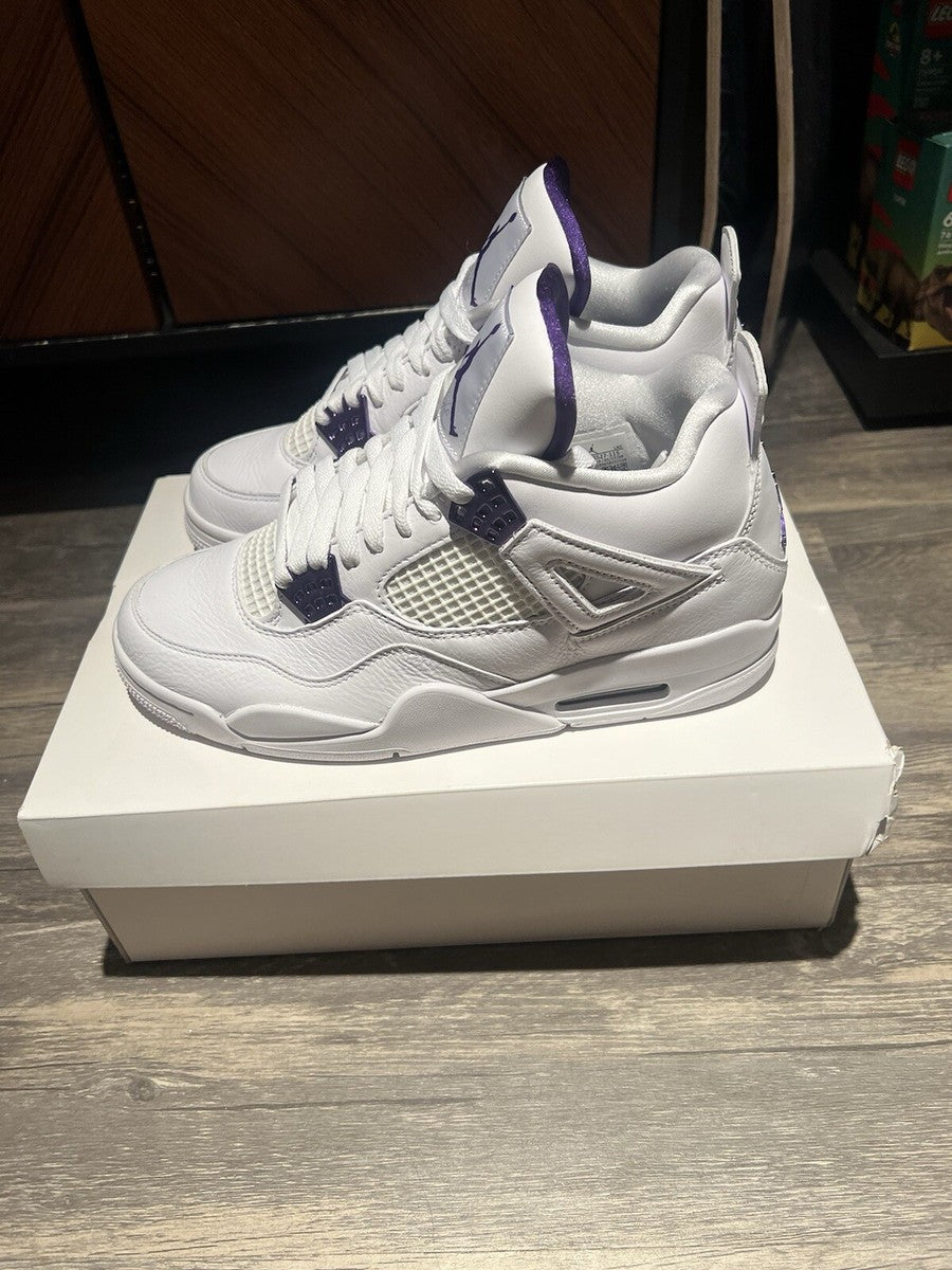 Air Jordan 4 metallic purple